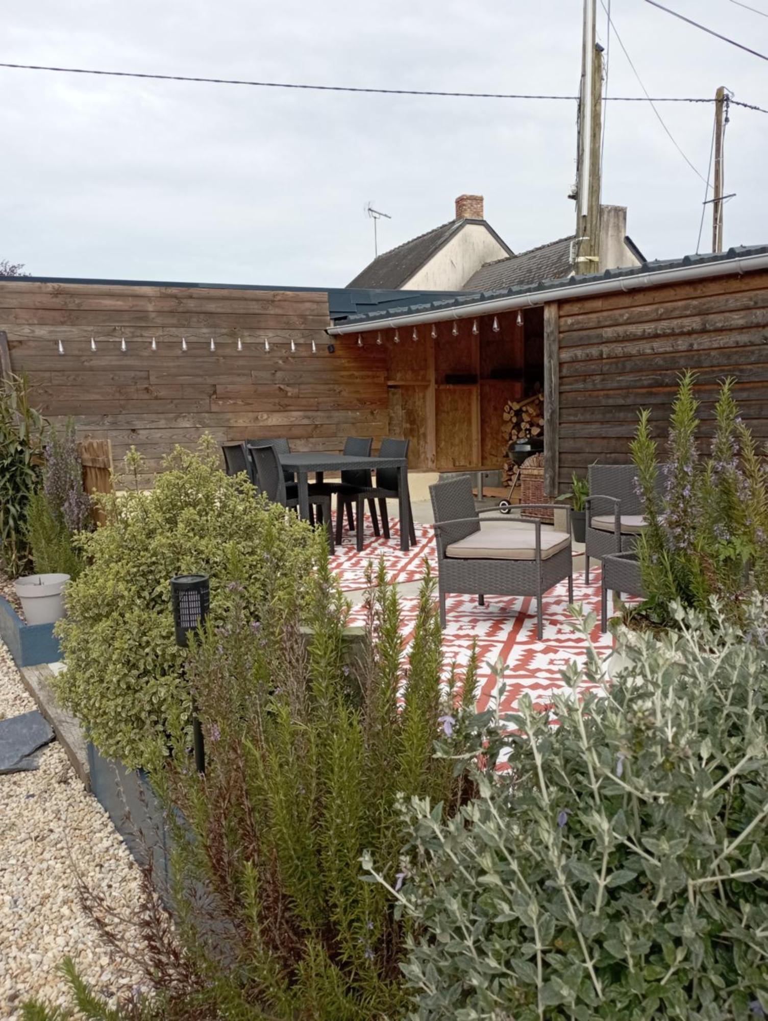 Les Gites Du Petit Marcel Soudan  Exterior foto